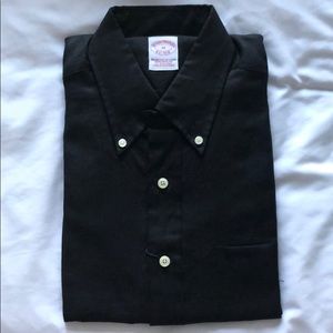 NWT - Men’s Brooks Brothers Linen Button down